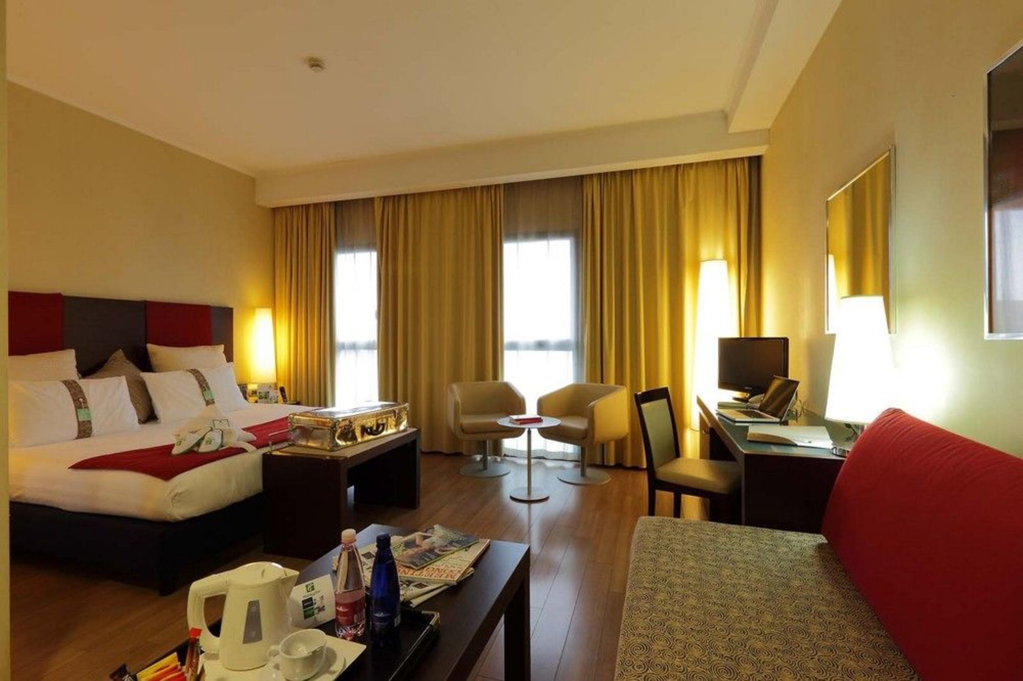 

Roma - Rivoli - Holiday Inn Turin - Corso Francia