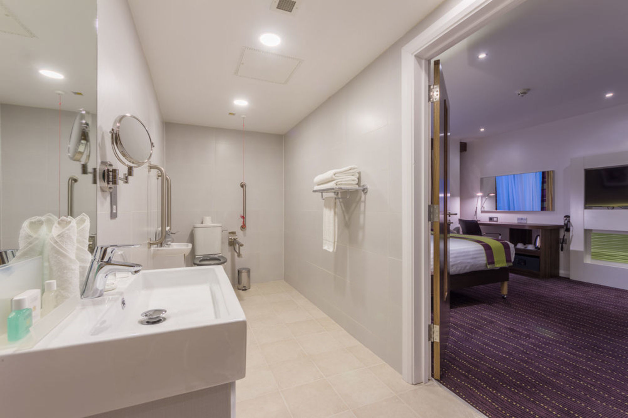 

Napoli - Watford - Holiday Inn London - Watford Junction