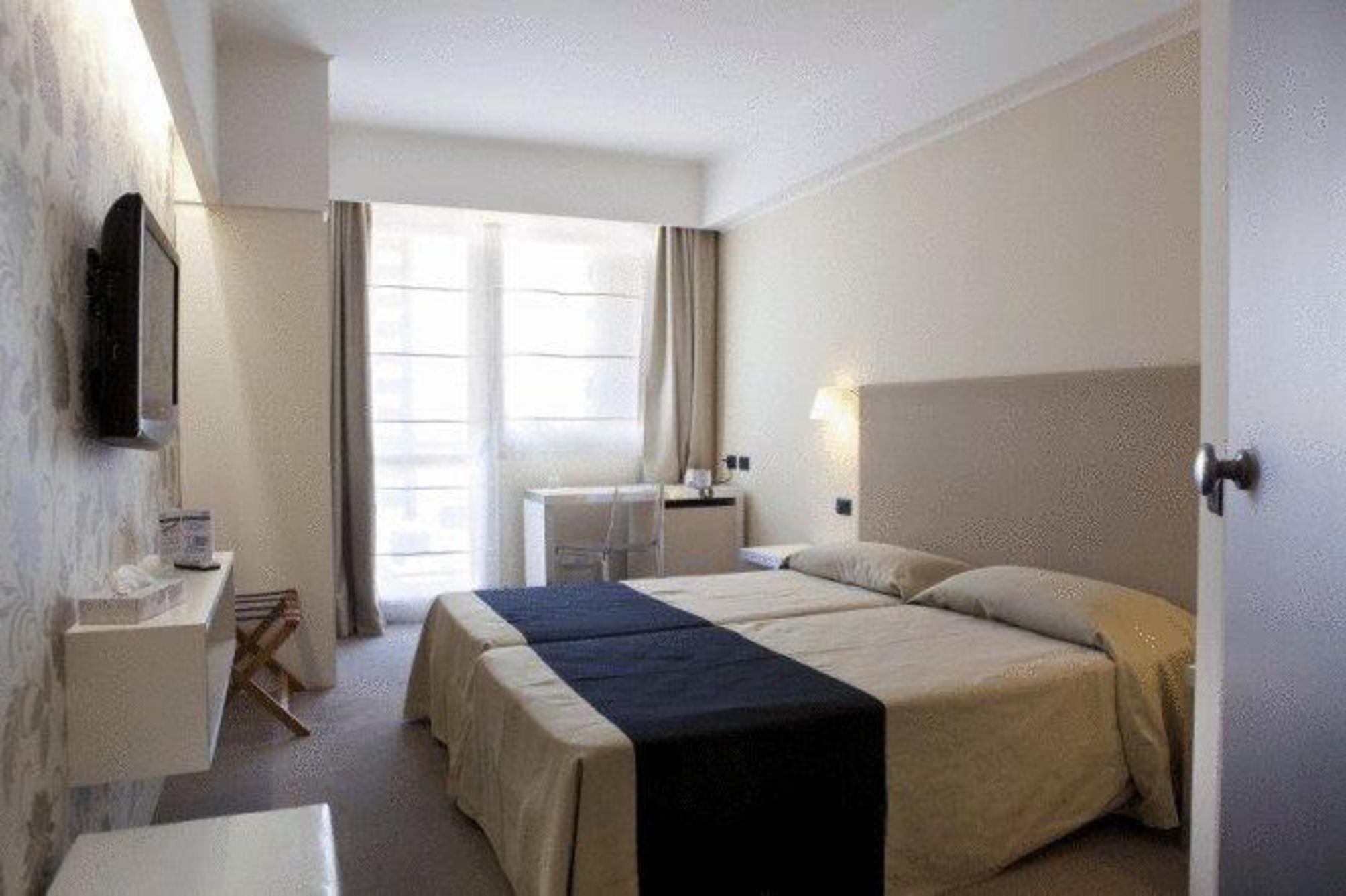 

Cagliari - Roma - Hotel Roma Tor Vergata