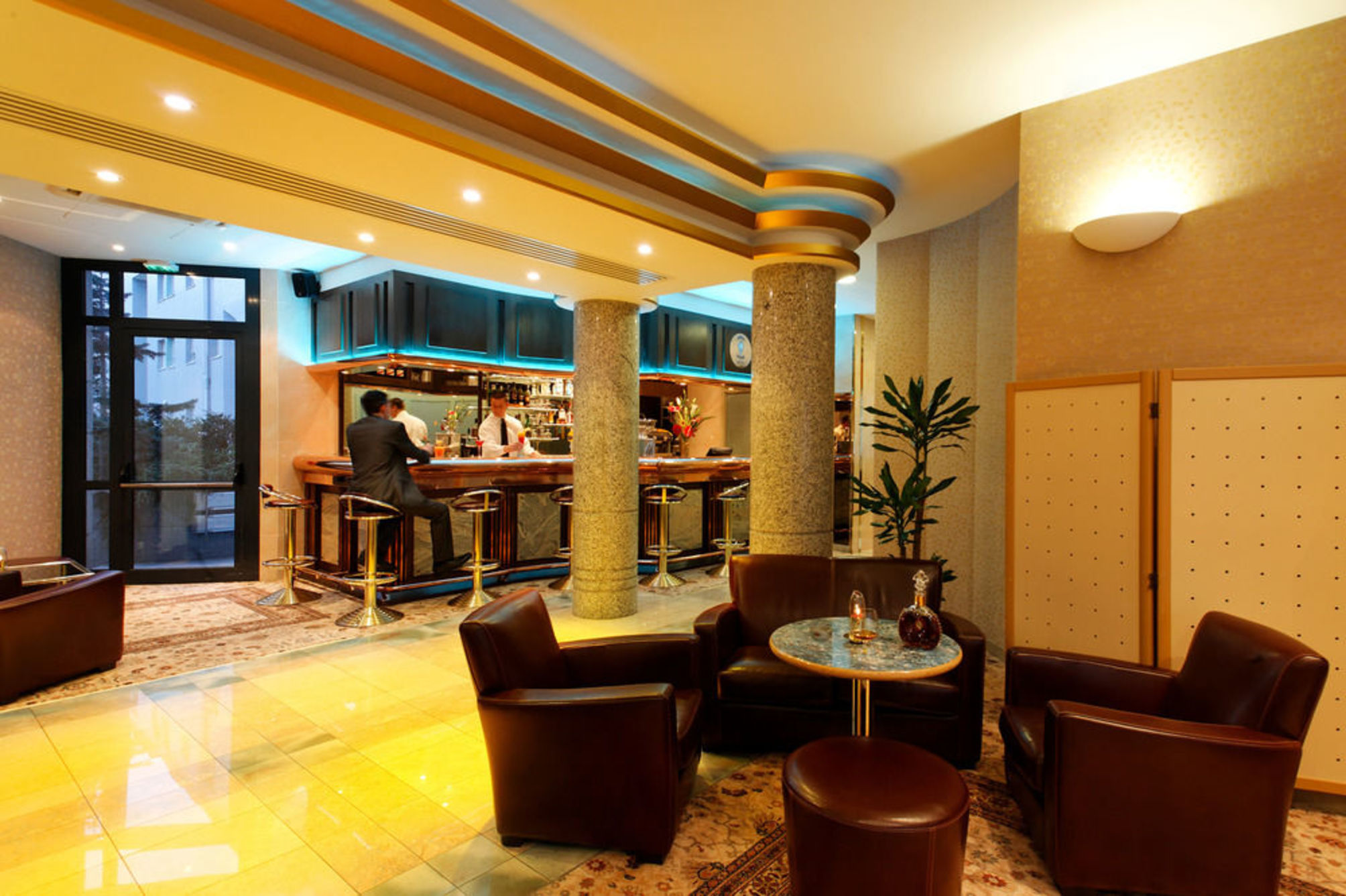 

Bologna - Clichy - Mercure Paris Saint-Ouen