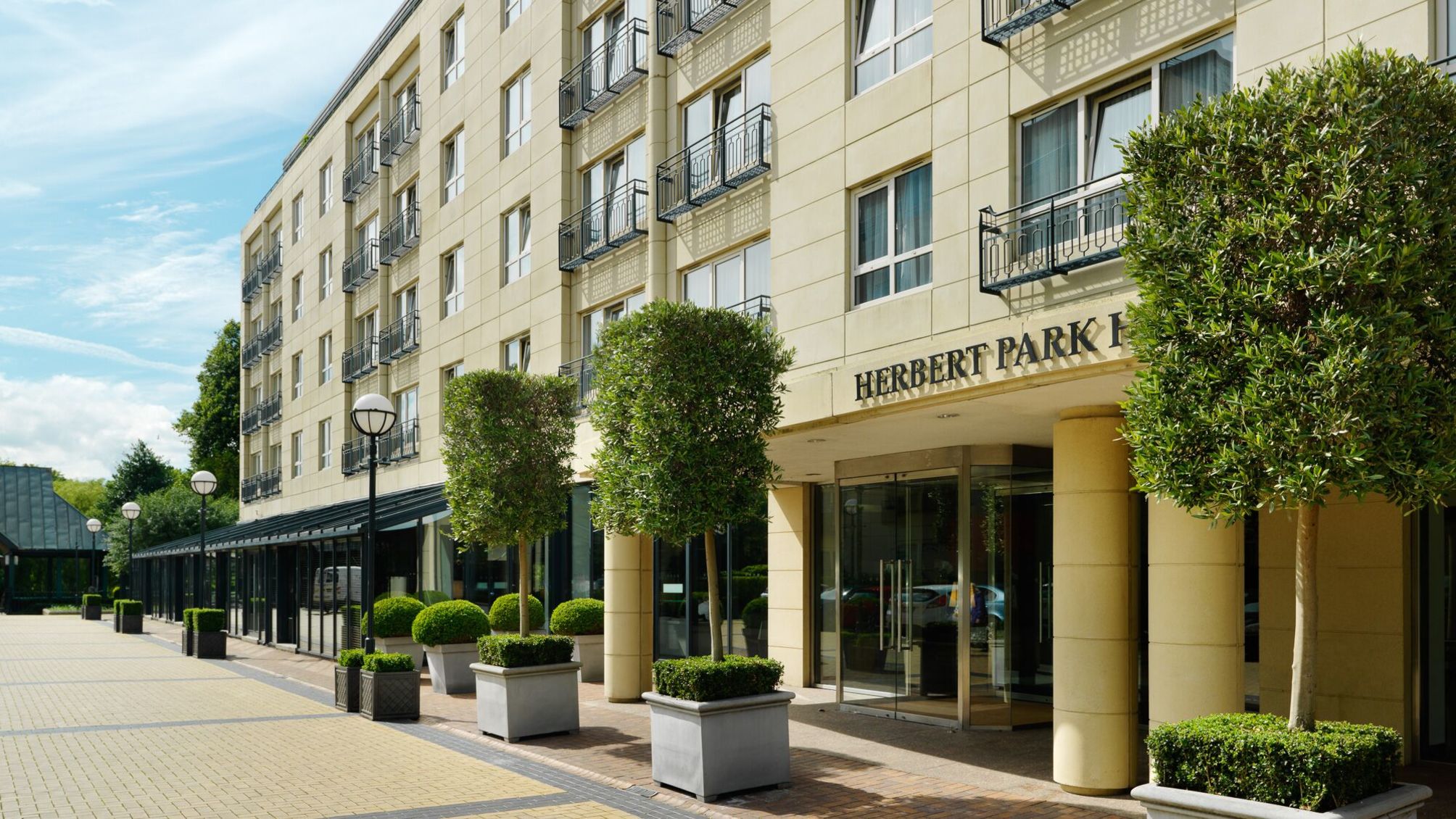 

Milano - Dun Laoghaire - Herbert Park Hotel and Park Residence