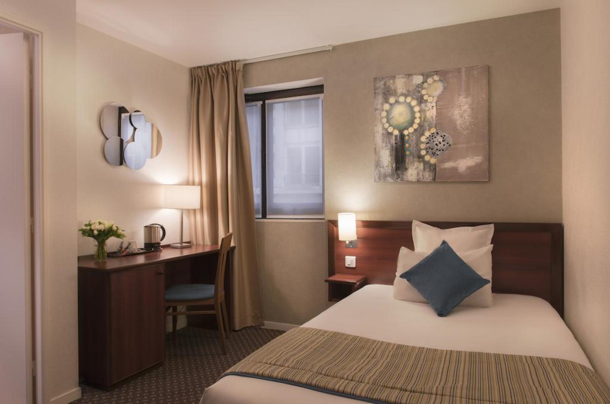 

Milano - Issy-les-Moulineaux - Hotel Izzy