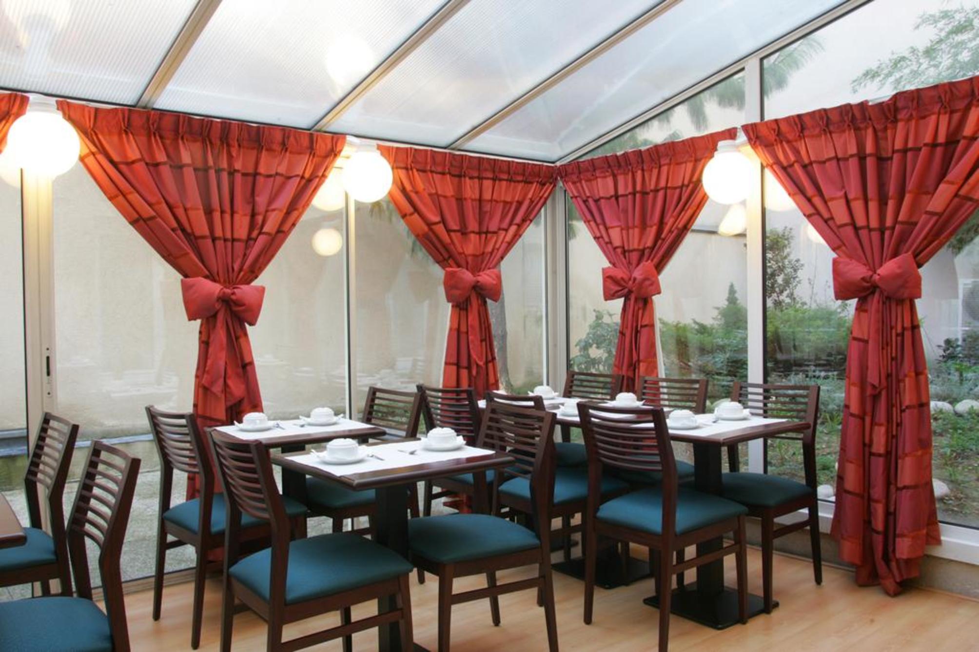 

Bologna - Boulogne-Billancourt - Hotel Izzy