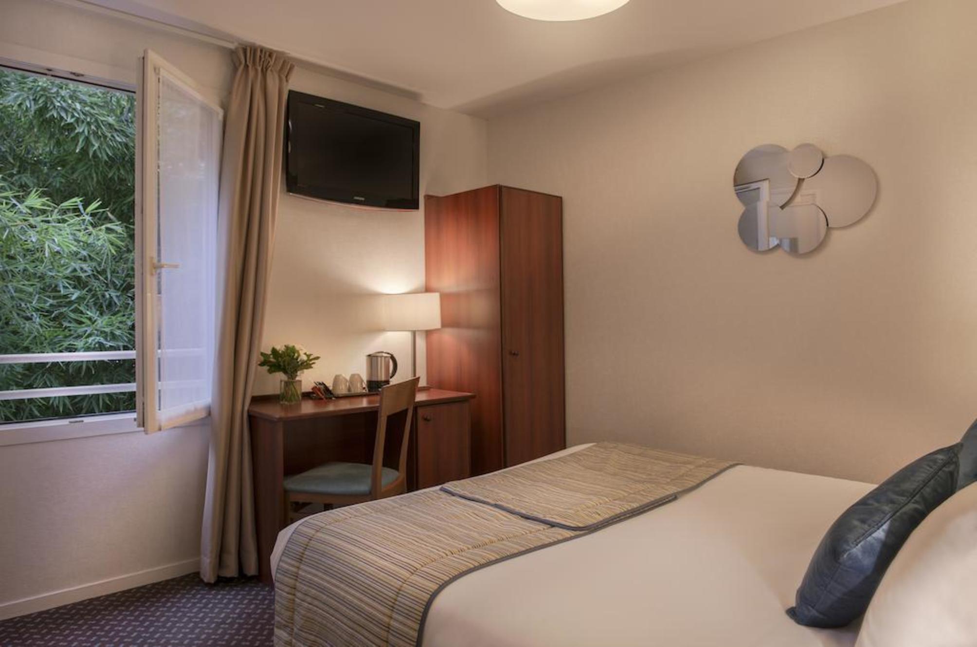 

Catania - Boulogne-Billancourt - Hotel Izzy
