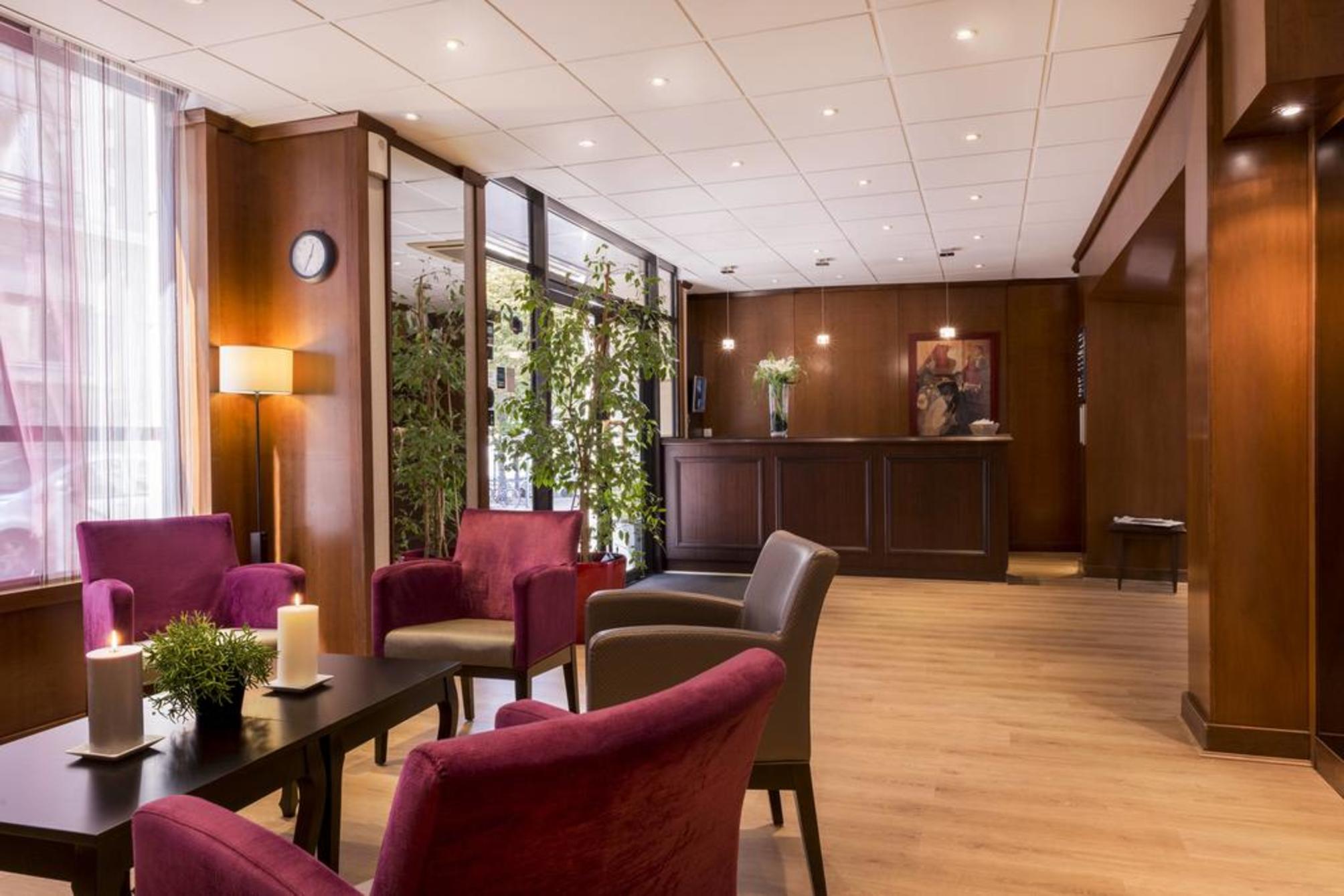 

Napoli - Boulogne-Billancourt - Hotel Izzy