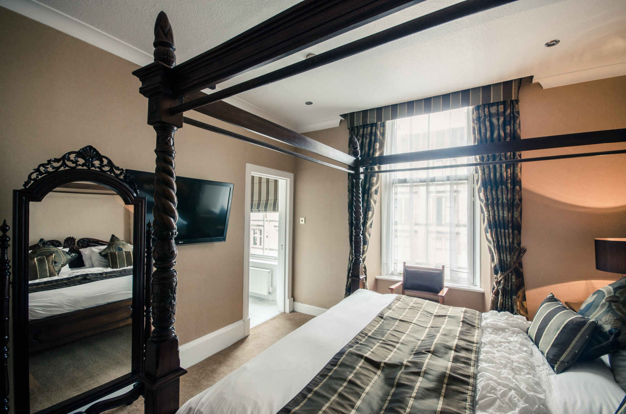 

Napoli - Paisley - Argyll Hotel