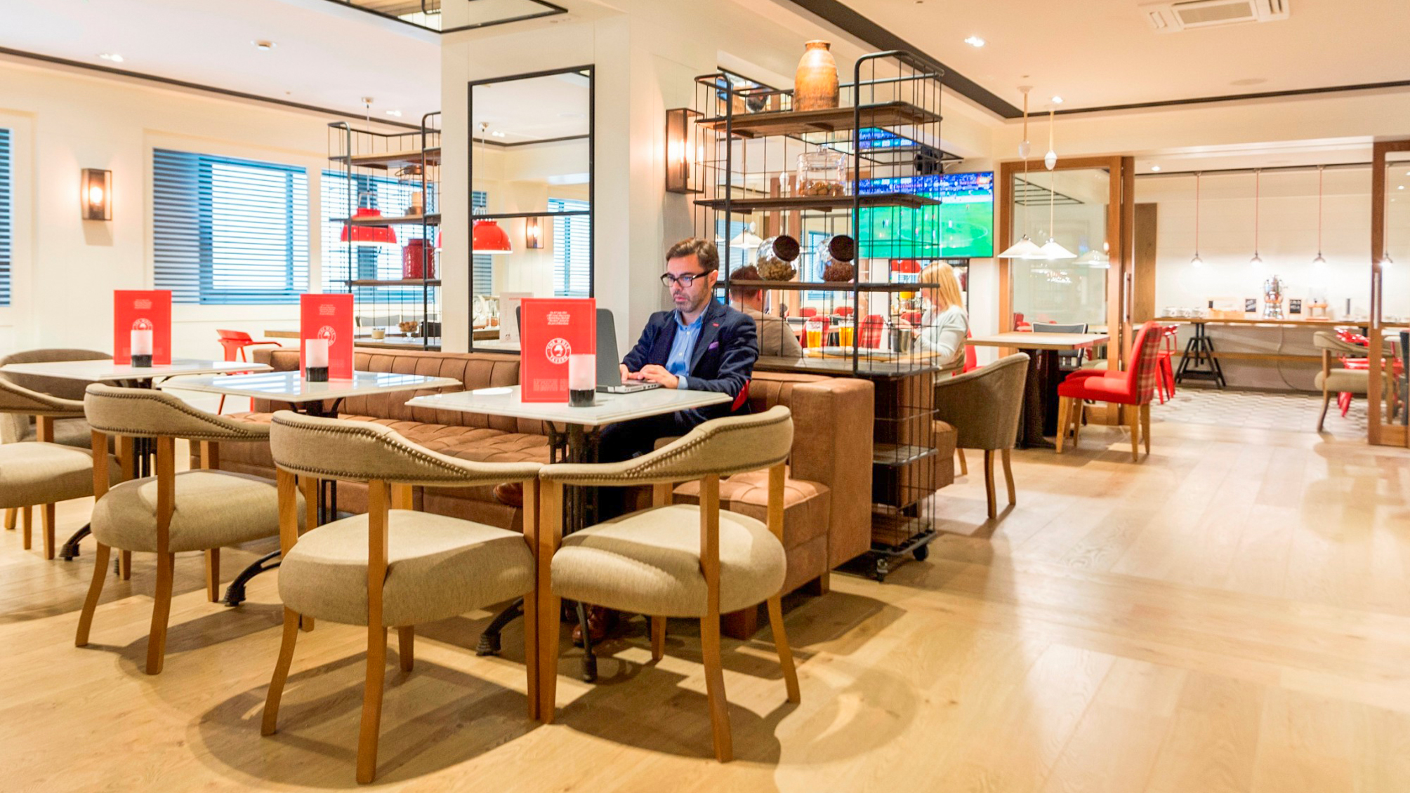 

Milano - Aeroporto di Barcellona - El Prat de Llobregat - Hotel Barcelona Universal