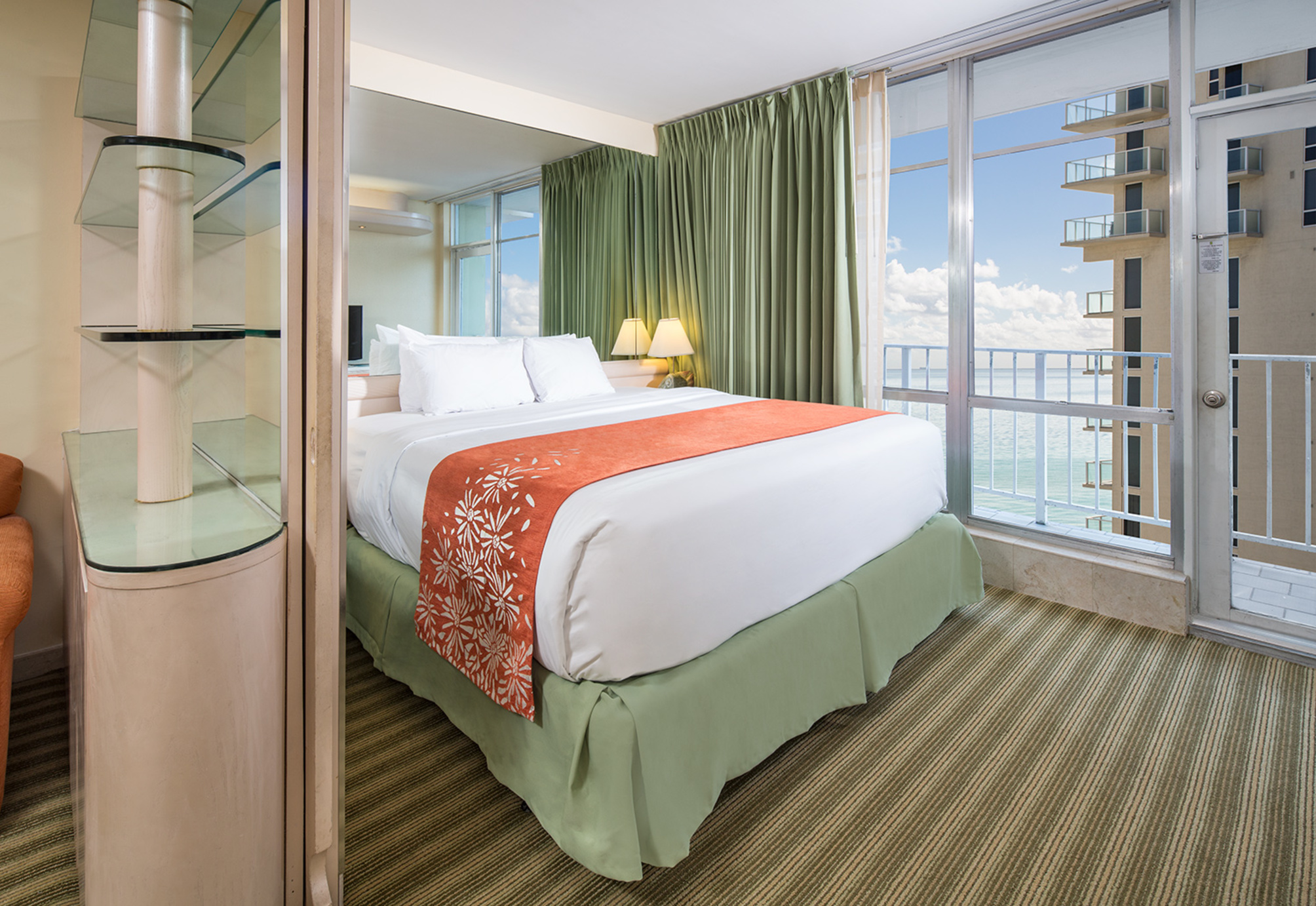 

Bologna - Hallandale Beach - Newport Beachside Hotel And Resort