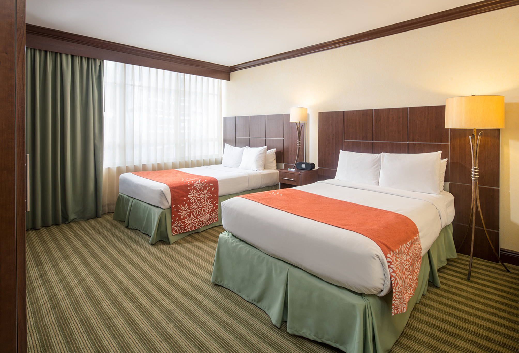 

Venezia - Hallandale Beach - Newport Beachside Hotel And Resort