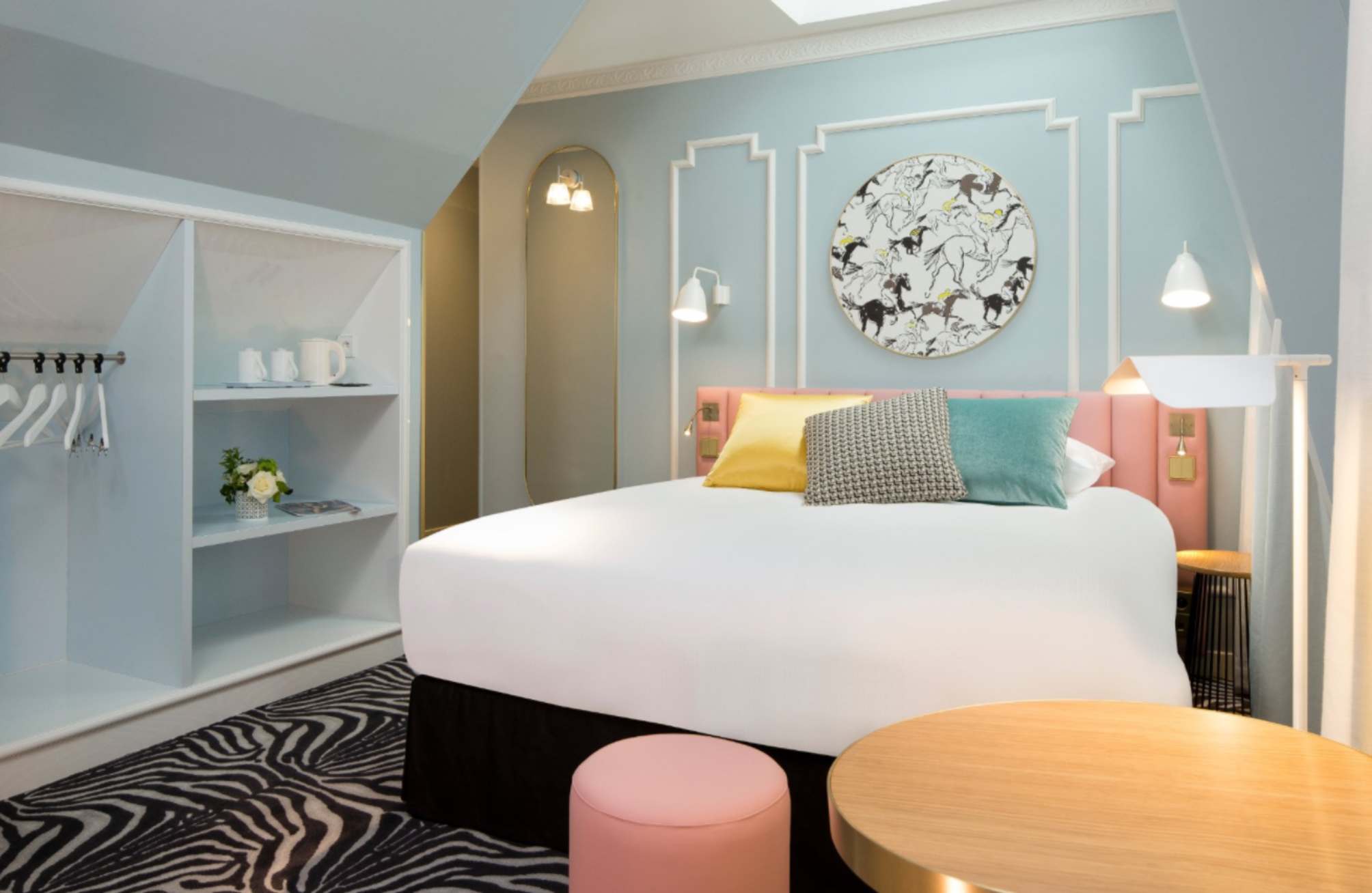 

Bari - Neuilly-sur-Seine - Hotel Pastel Paris