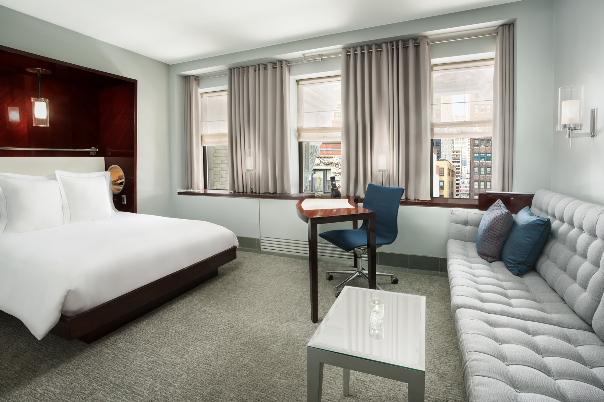 

Roma - Long Island City - Royalton Hotel