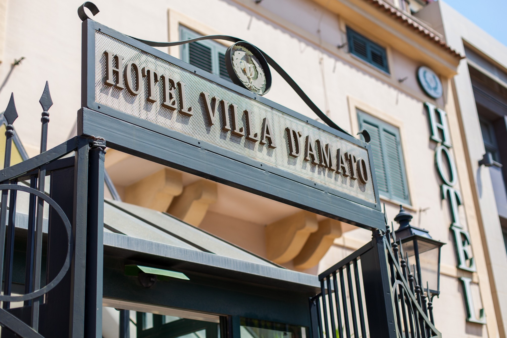 

Bologna - Palermo - Hotel Villa d'Amato
