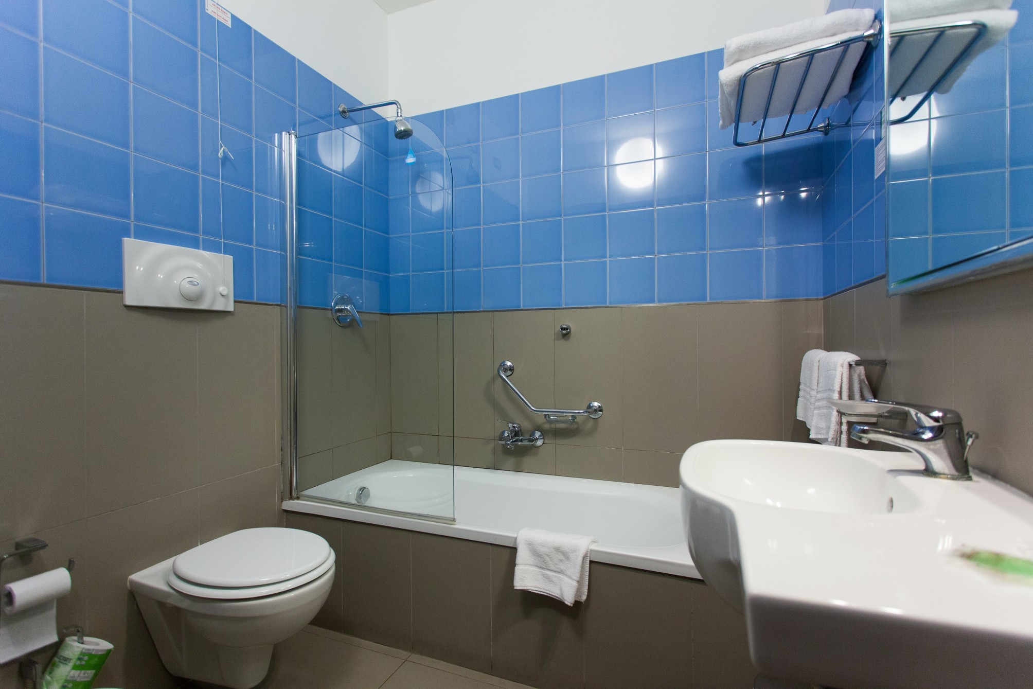 

Bologna - Palermo - Hotel Villa d'Amato
