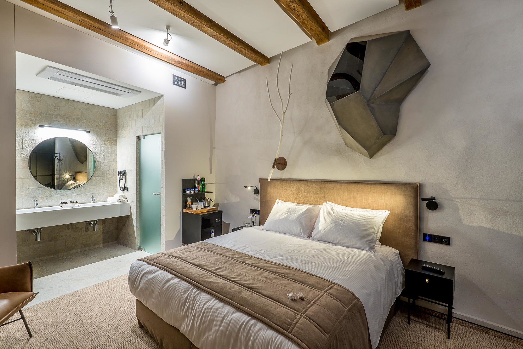 

Torino - Vilnius - Artagonist Art Hotel