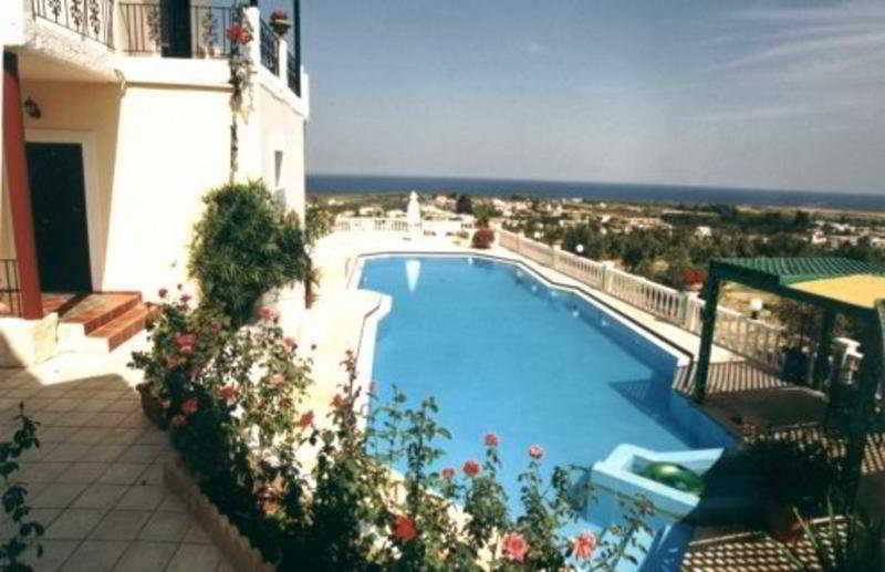 

Verona - Kolimbari - Antilia Apartments