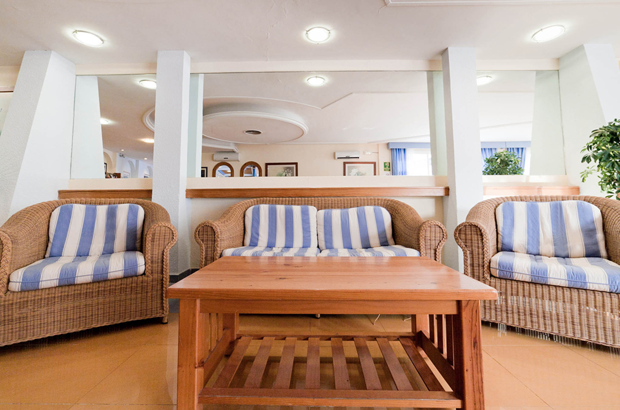 

Roma - Talamanca - Aparthotel Vibra Lux Mar
