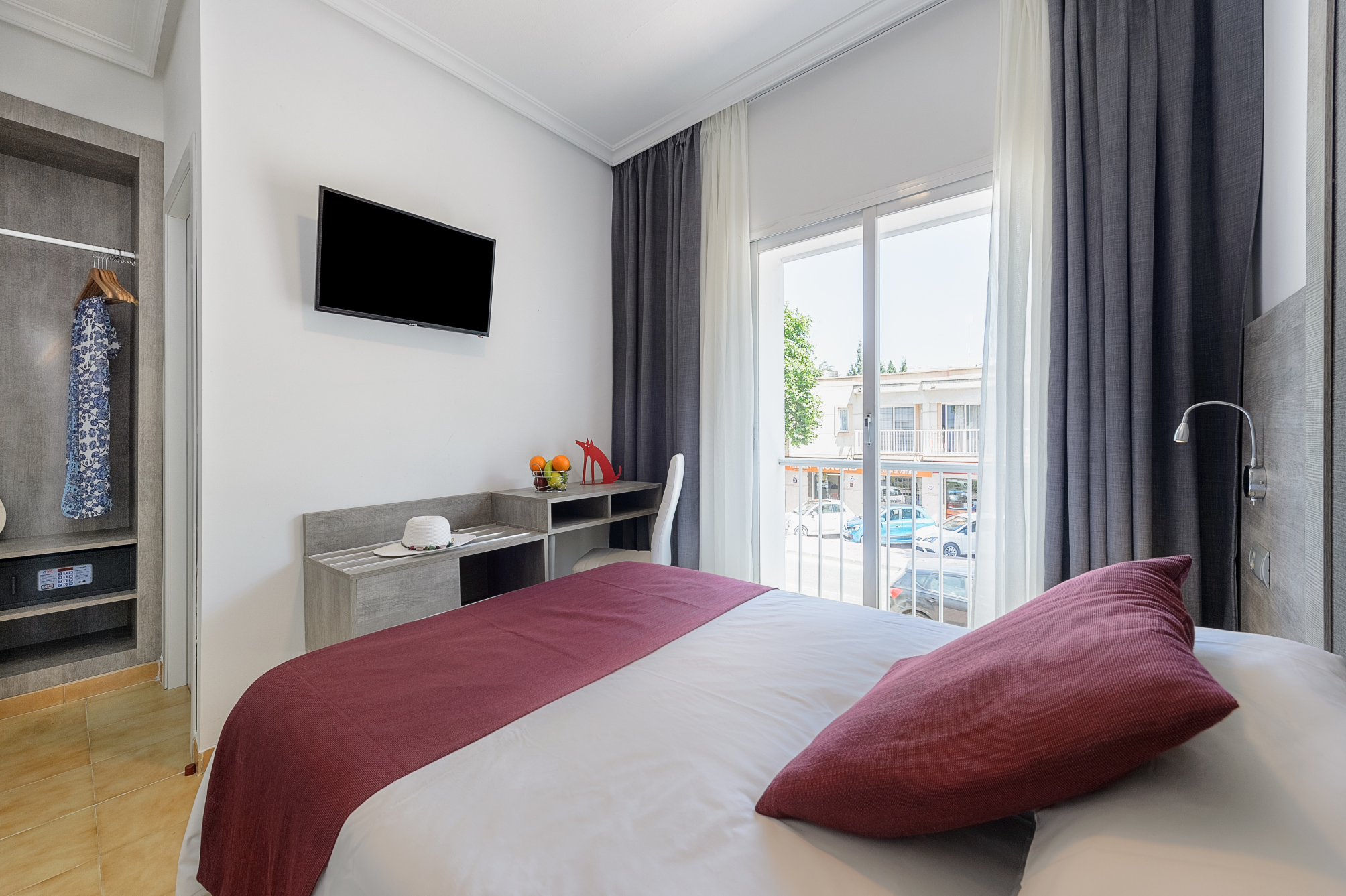 

Napoli - San Antonio de Portmany, Ibiza - Hotel Vibra Marco Polo II
