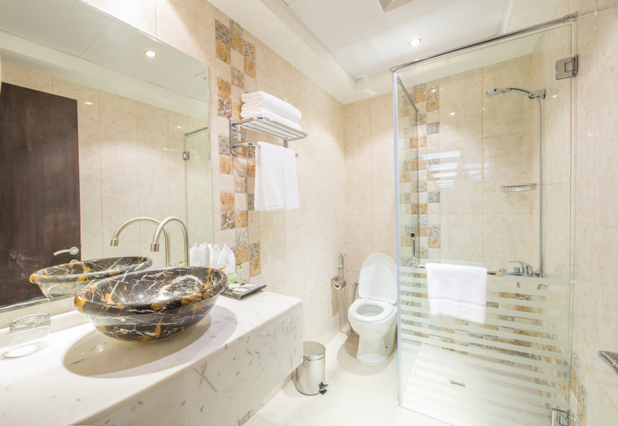 

Napoli - Dubai - Royal Tulip Hotel LLC