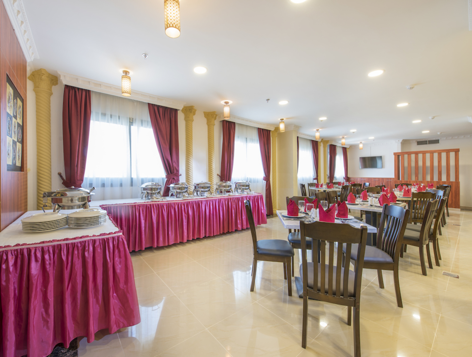 

Catania - Dubai - Royal Tulip Hotel LLC