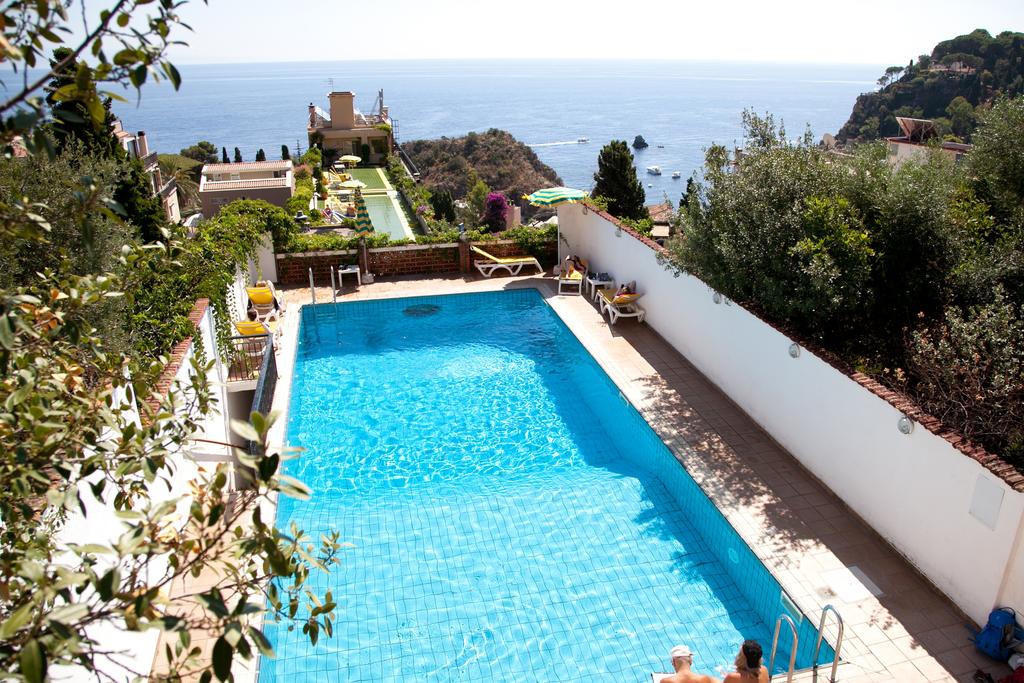 

Venezia - Sant'Alessio Siculo - Hotel Ipanema
