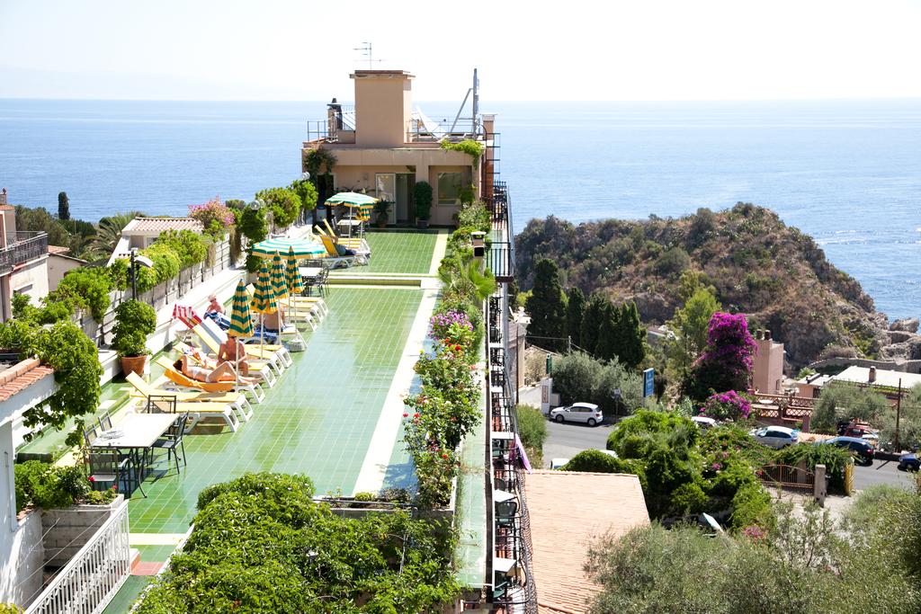 

Genova - Sant'Alessio Siculo - Hotel Ipanema