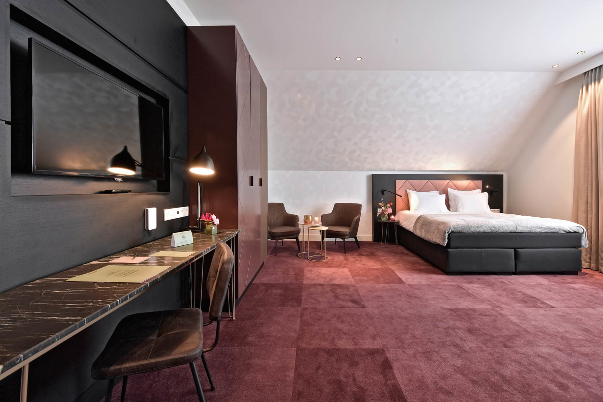 

Bari - Zaandam - Zaan Hotel Amsterdam - Zaandam