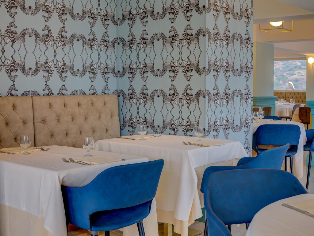 

Milano - Sant'Alessio Siculo - Hotel Antares