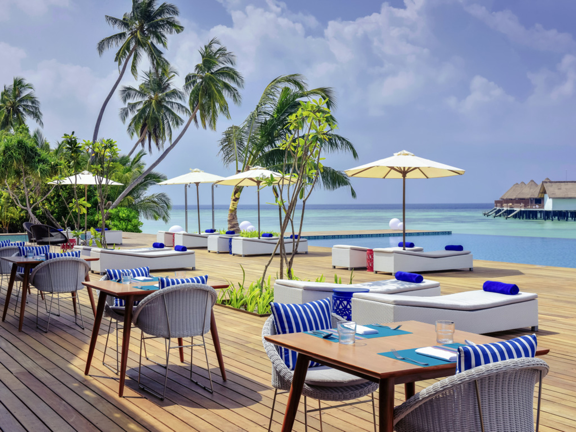 

Bologna - Gaafu Alifu Atoll - Mercure Maldives Kooddoo Resort