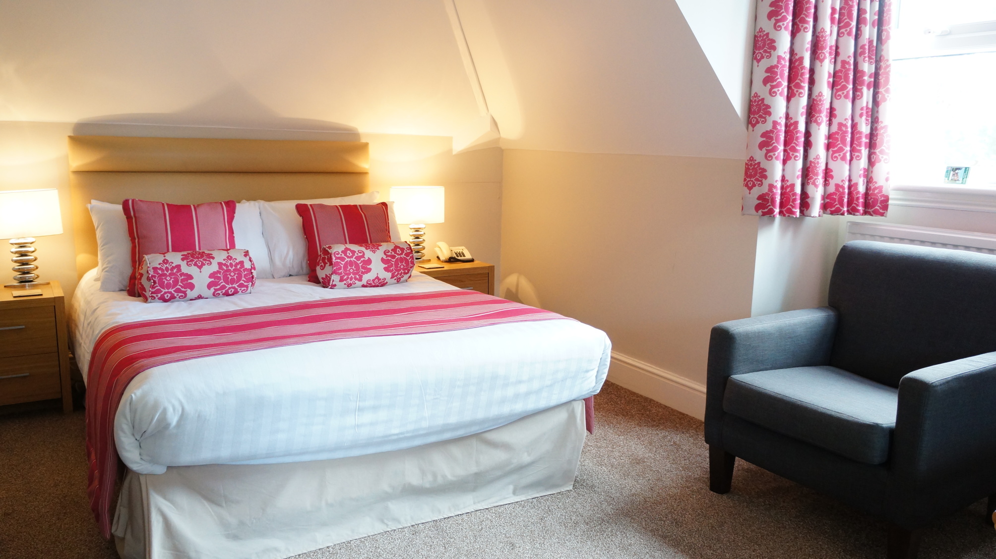

Venezia - Crawley - The Lawn Guest House Gatwick