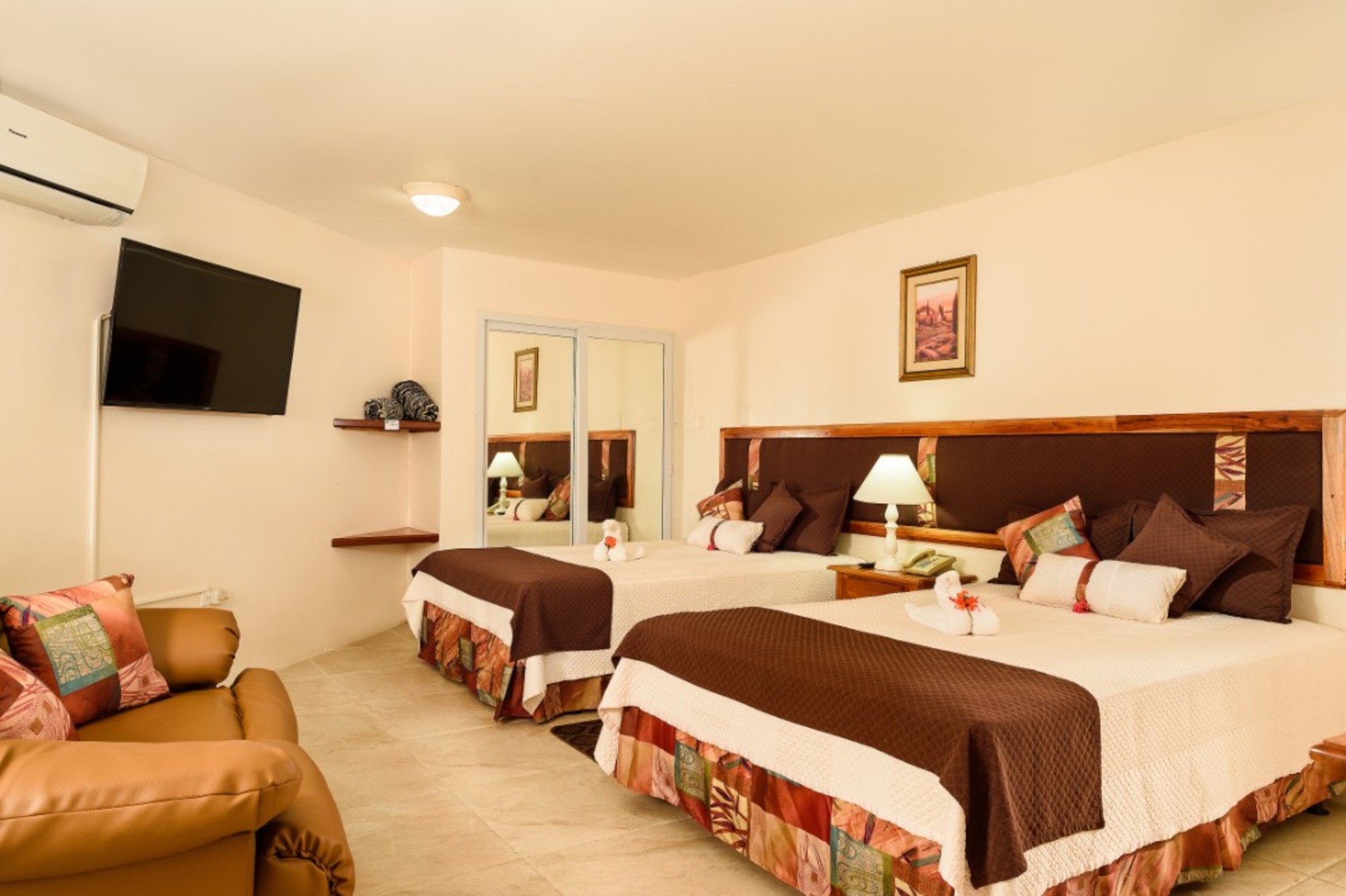 

Milano - Orange Bay - Rondel Village Hotel