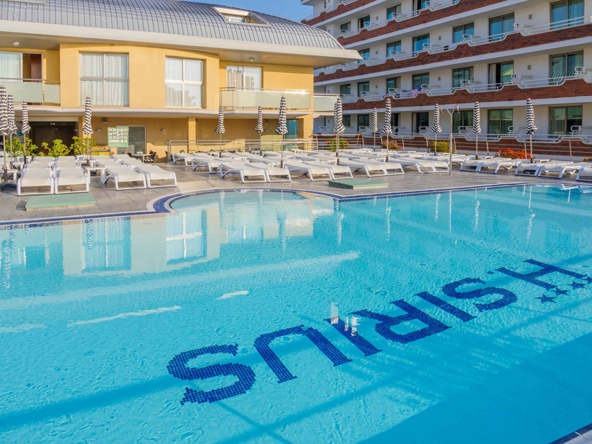 

Milano - Malgrat de Mar - Dwo Sirius By Checkin