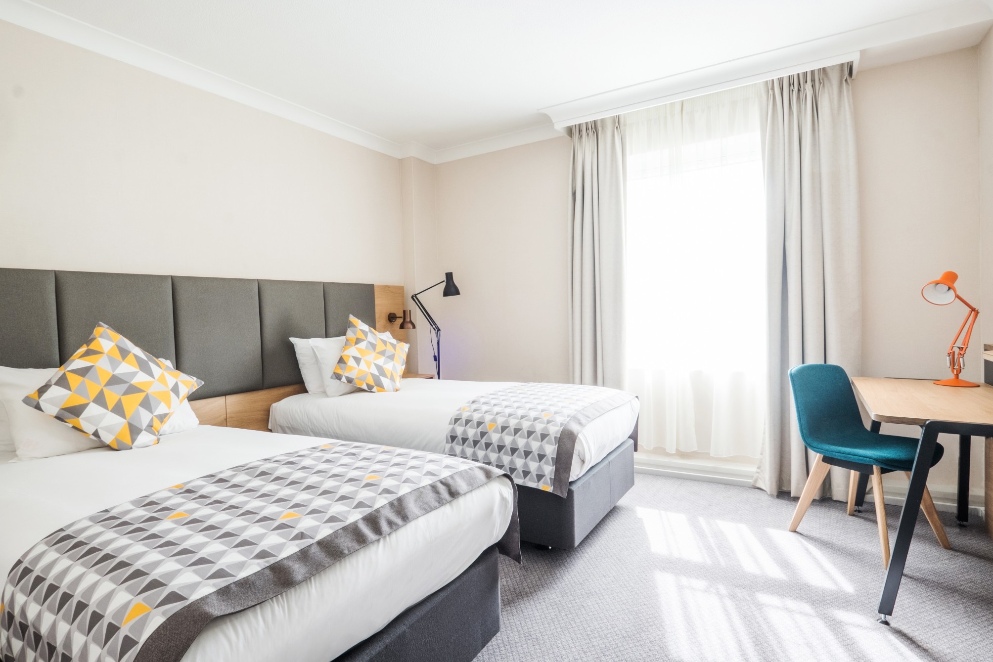 

Bologna - Farnborough - Holiday Inn Farnborough