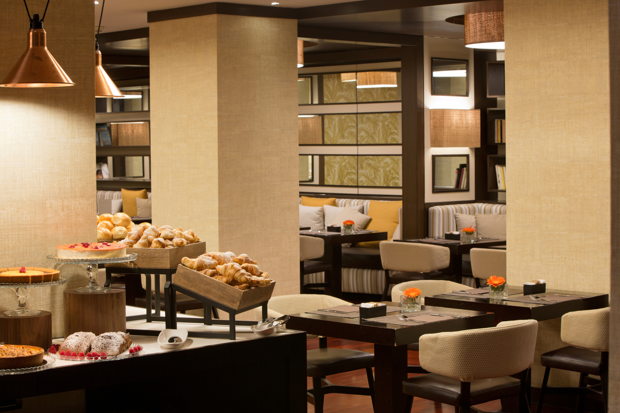 

Catania - Bologna - Starhotels Excelsior