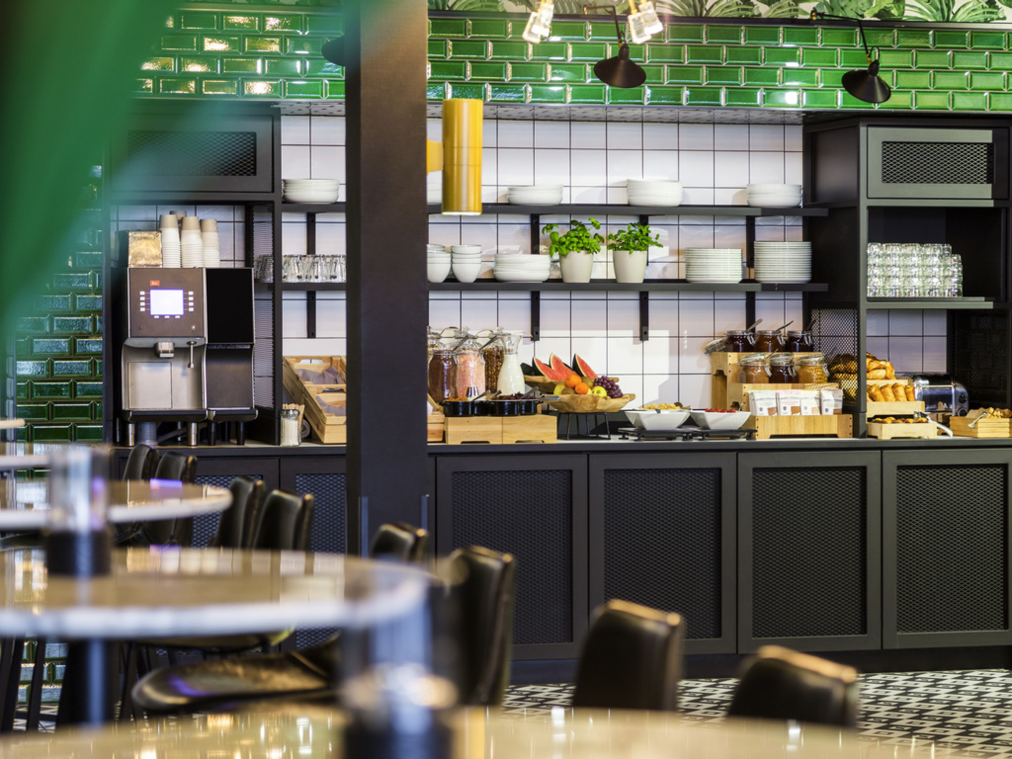 

Napoli - Hoofddorp - ibis Styles Amsterdam Airport