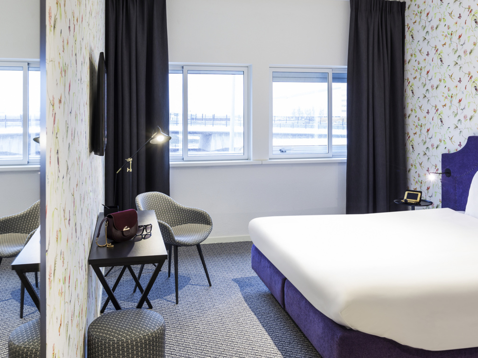 

Napoli - Uithoorn - ibis Styles Amsterdam Airport