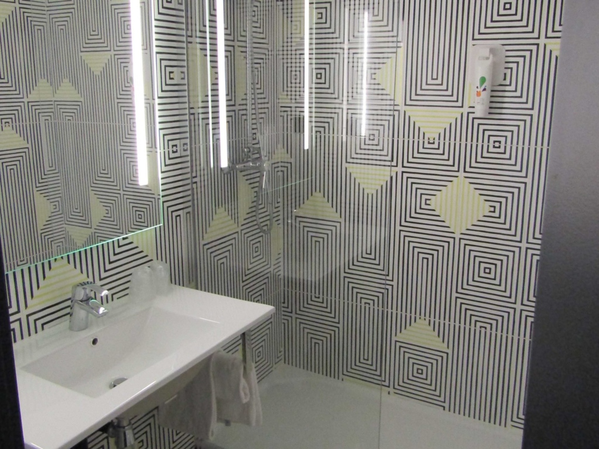 

Milano - Épinay-sur-Orge - ibis Styles Massy Opéra