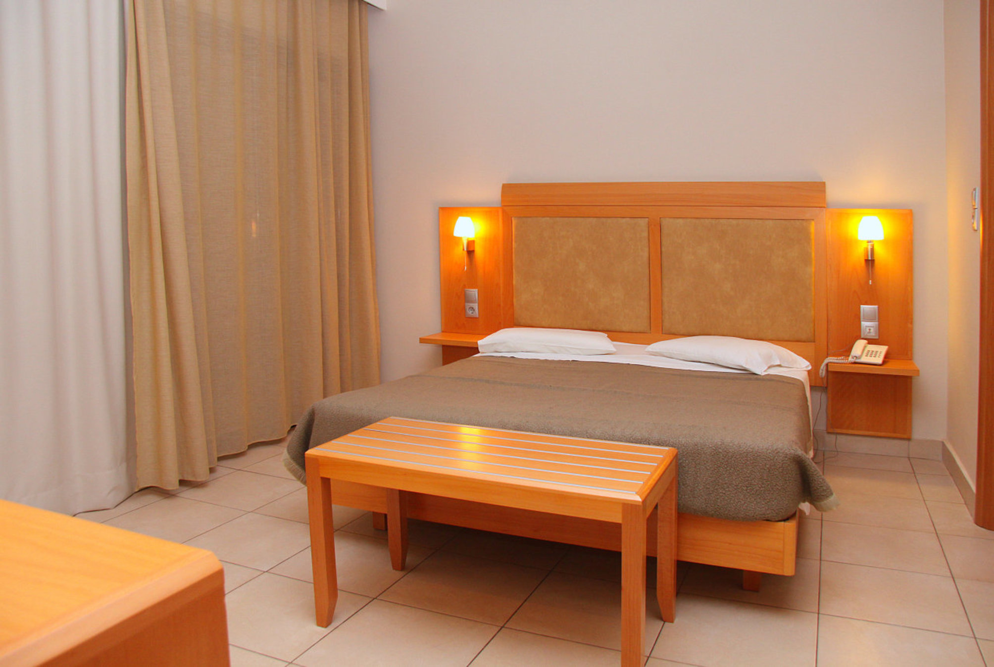 

Bari - Tigaki - Saint Constantin Hotel