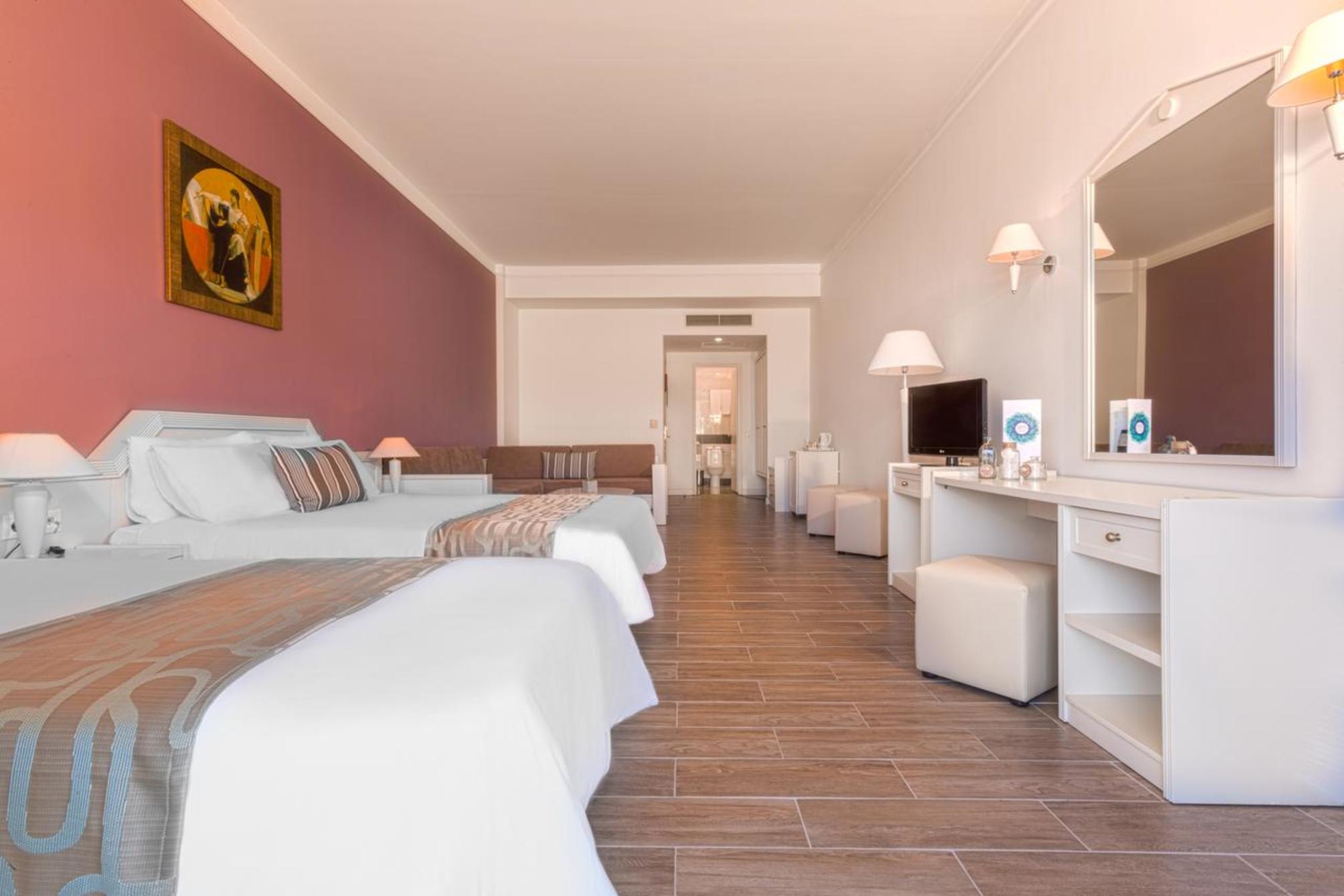 

Venezia - Agios Fokas - Kipriotis Panorama Hotel & Suites