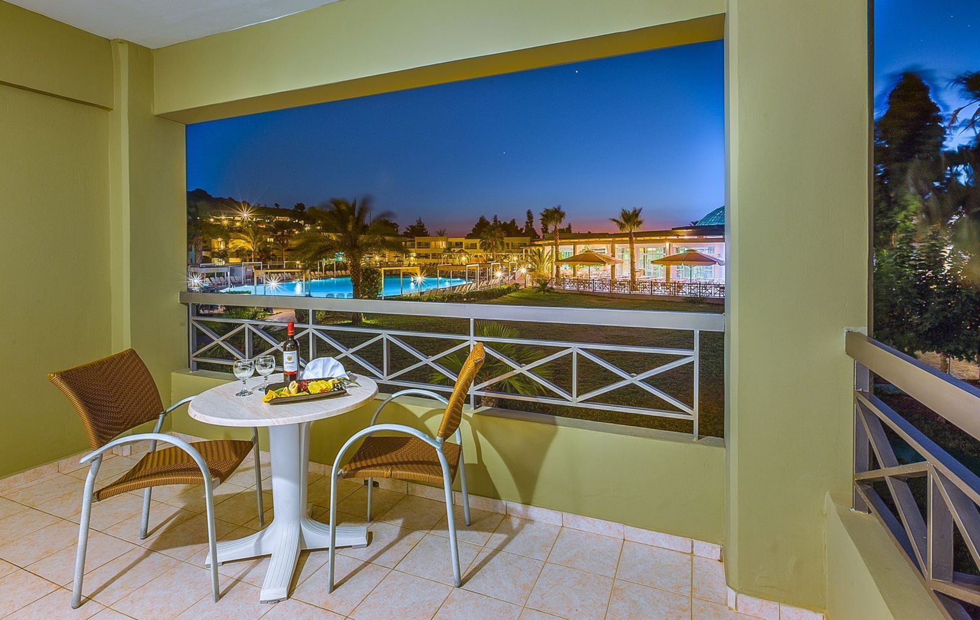 

Venezia - Agios Fokas - Kipriotis Maris Suites