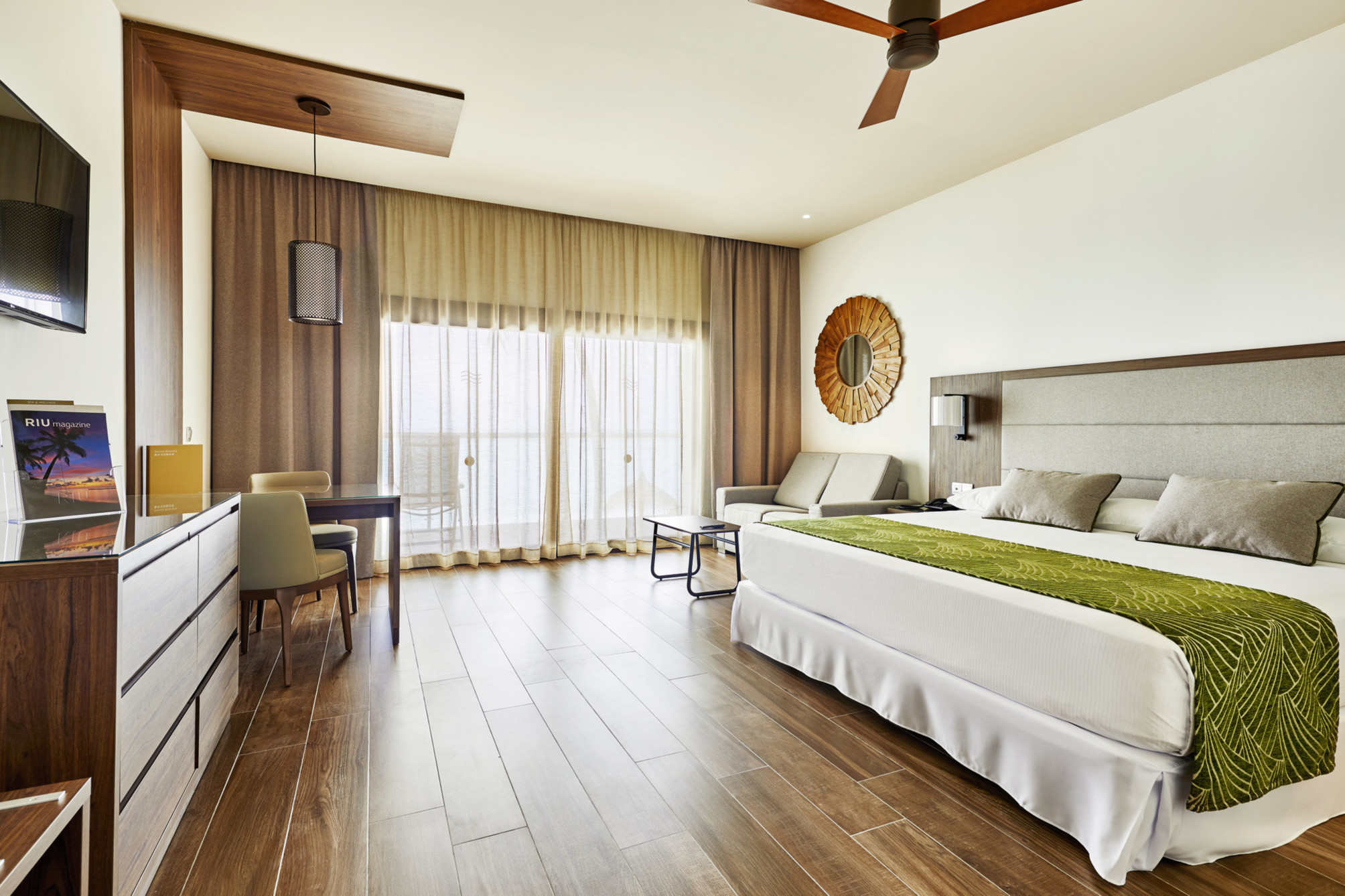 

Napoli - Atollo di Dhaalu - Riu Palace Maldivas- All Inclusive