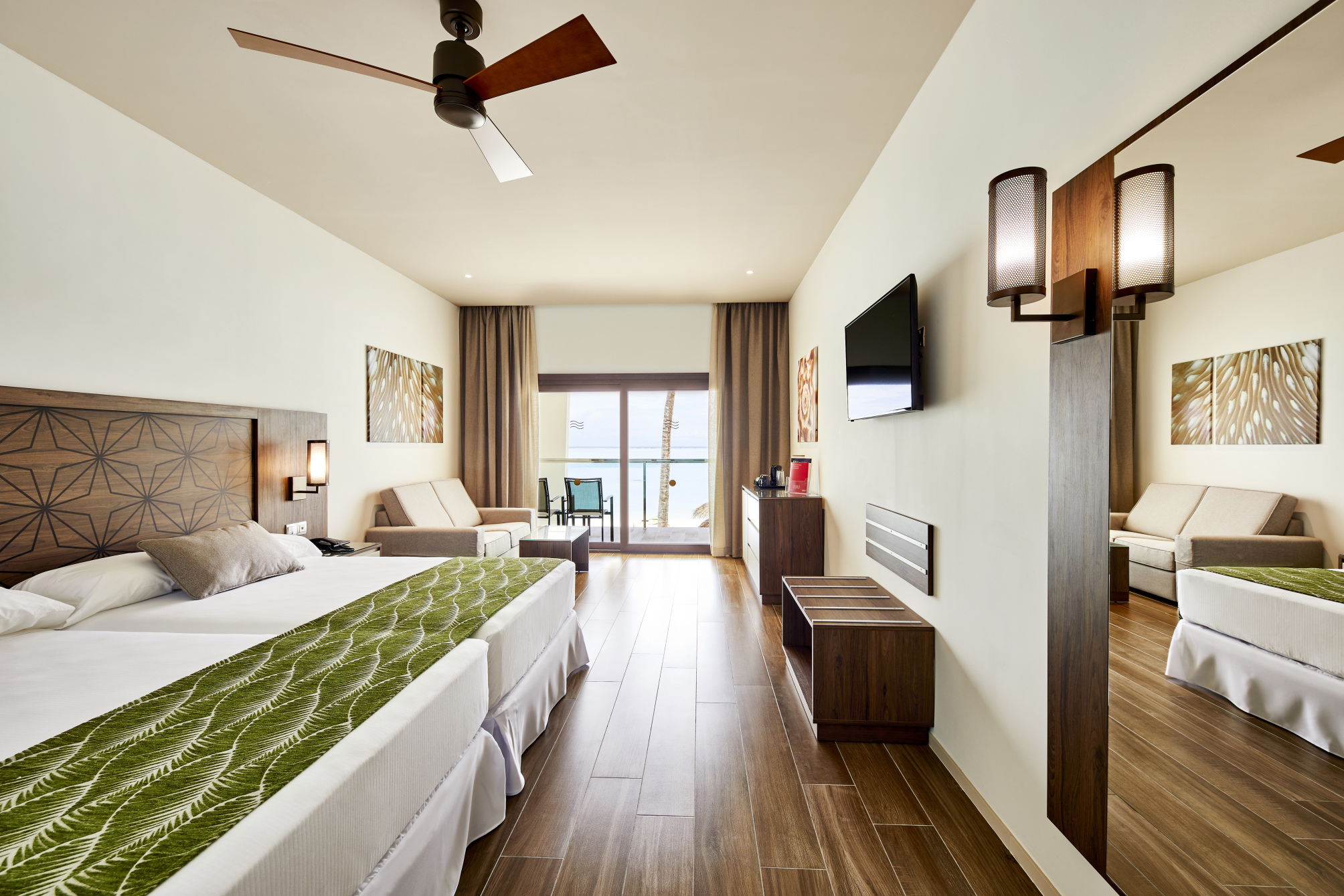 

Torino - Atollo di Dhaalu - Riu Atoll Maldives - 24 hours All-Inclusive