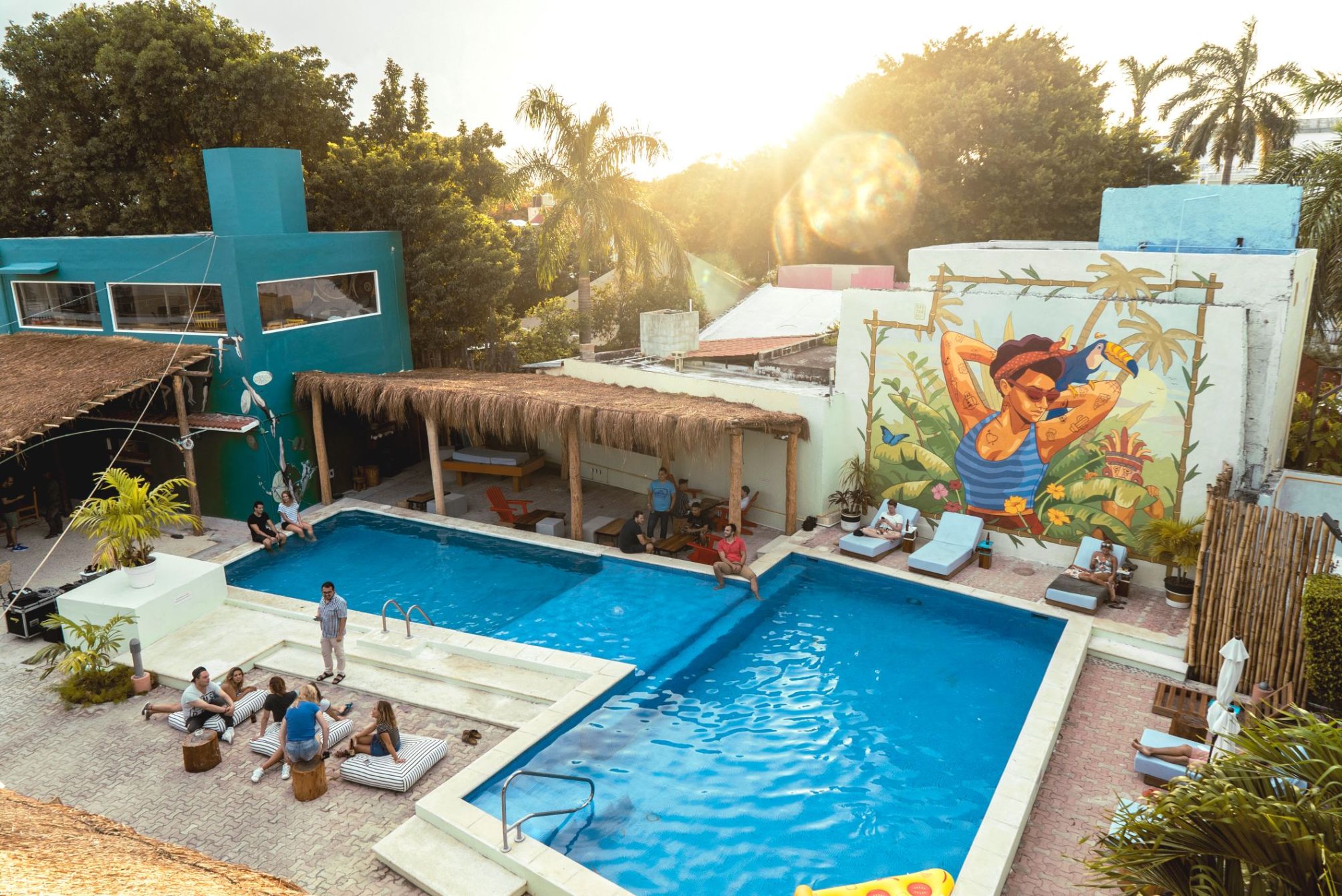 

Roma - Punta Sam - Selina Cancun Downtown