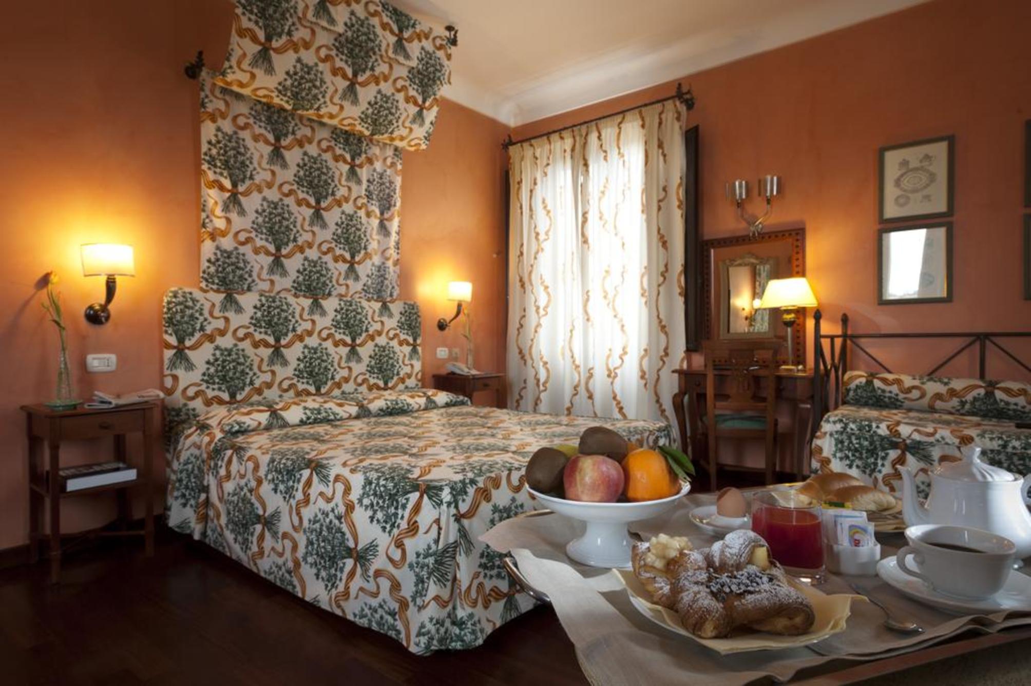 

Milano - Palermo - Hotel Vecchio Borgo