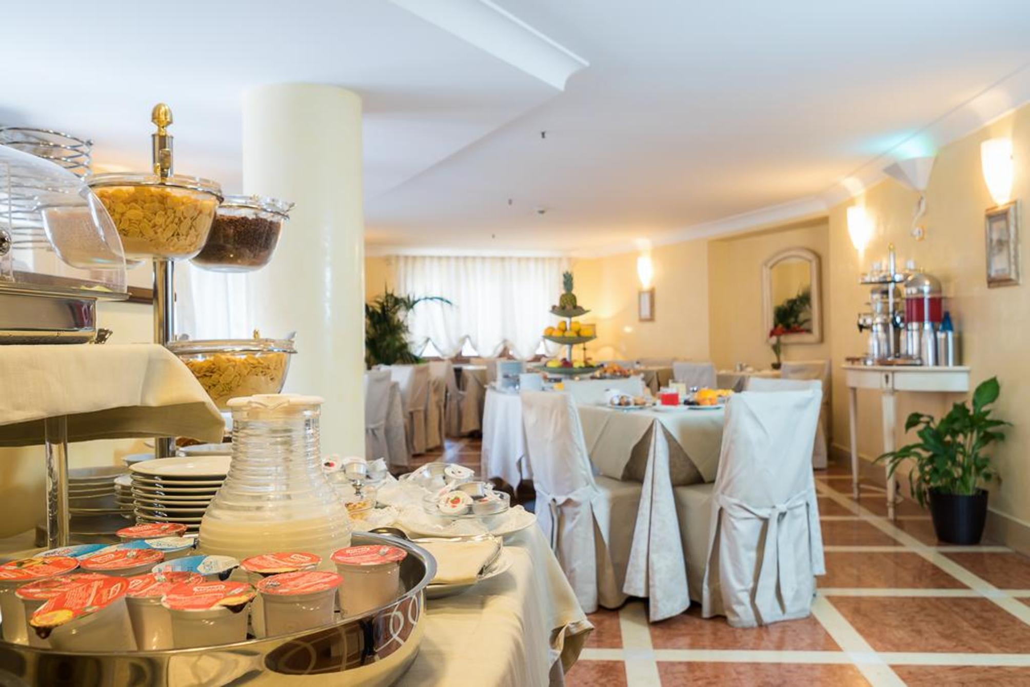 

Ancona - Mondello - Hotel Vecchio Borgo