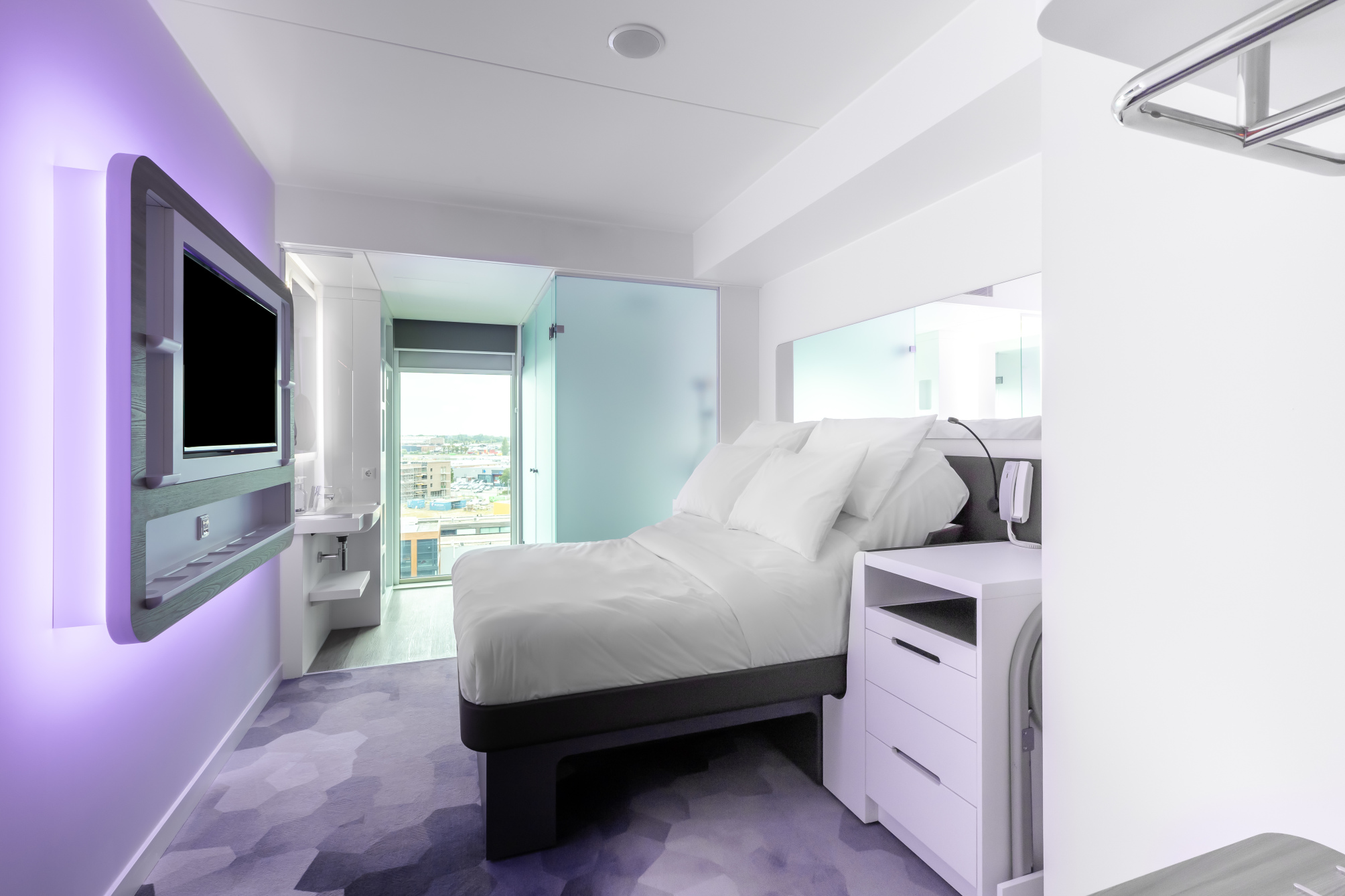 

Catania - Zaandam - YOTEL Amsterdam