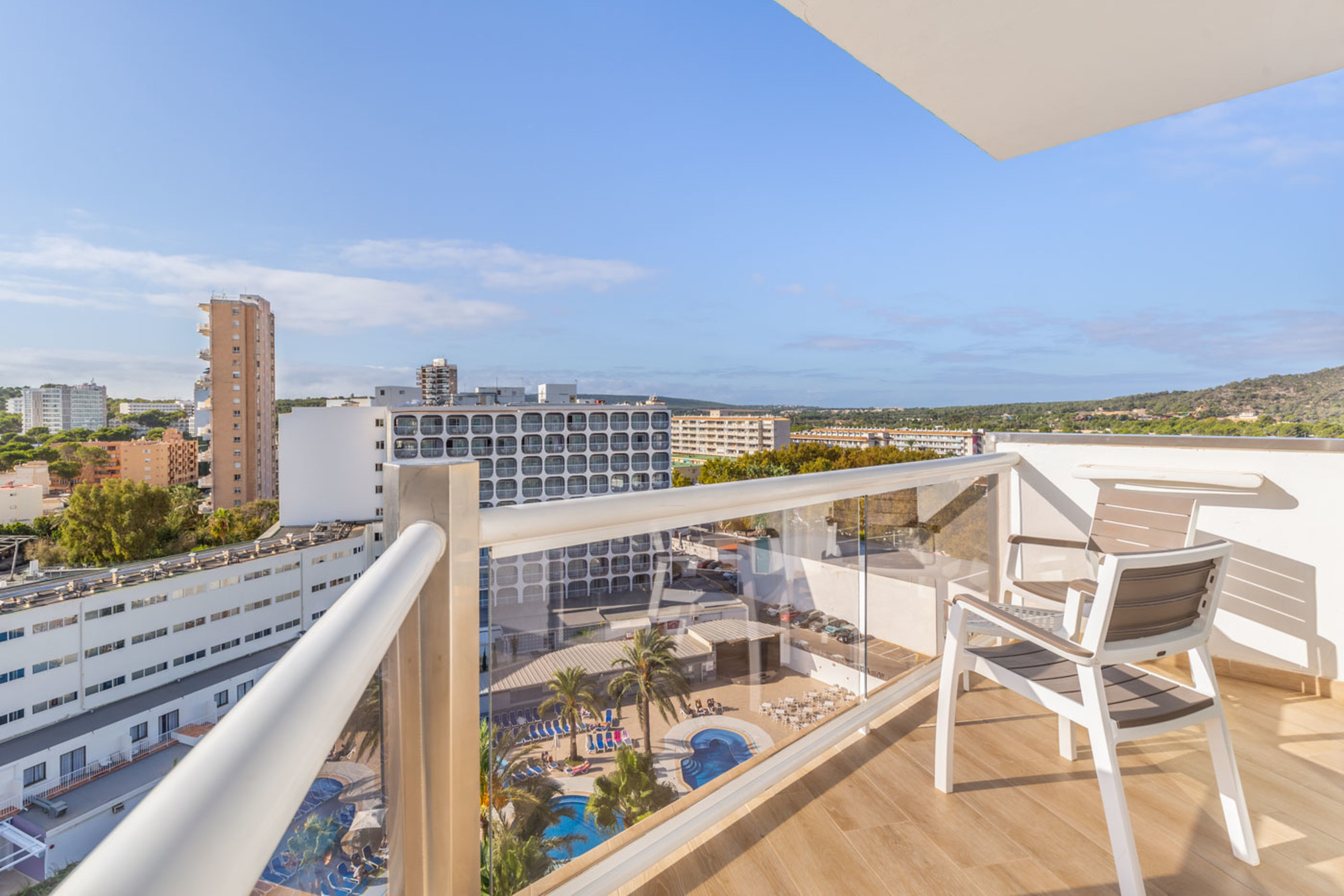 

Cagliari - Paguera - Samos Hotel