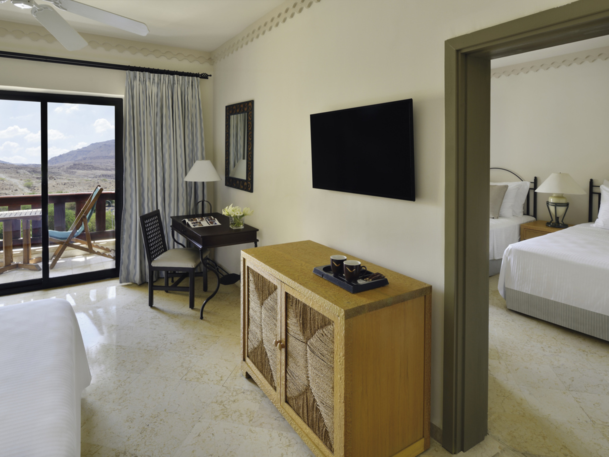 

Cagliari - Sowayma - Mövenpick Dead Sea Jordan