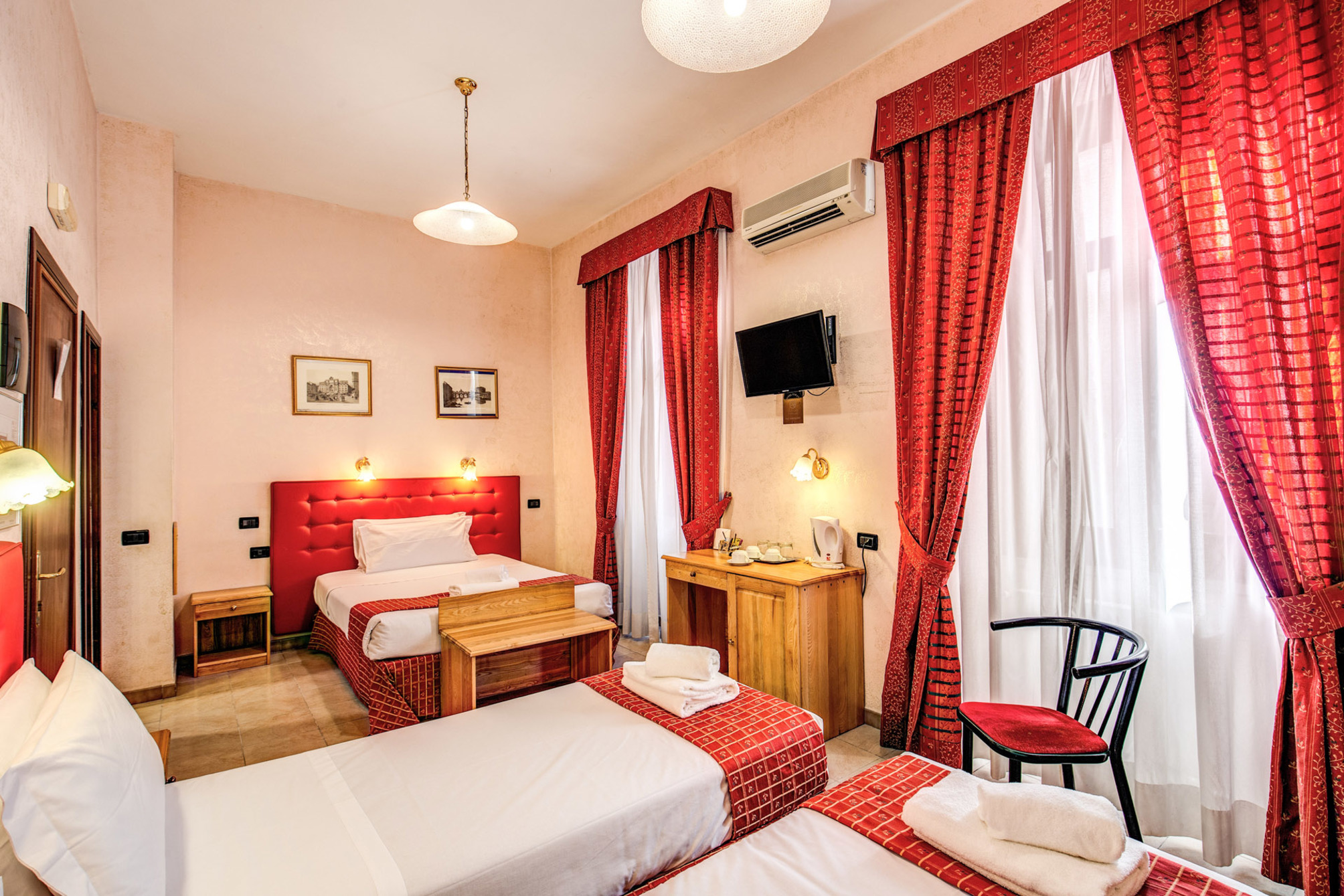 

Cagliari - Roma - Hotel Espana - Gruppo BLAM HOTELS