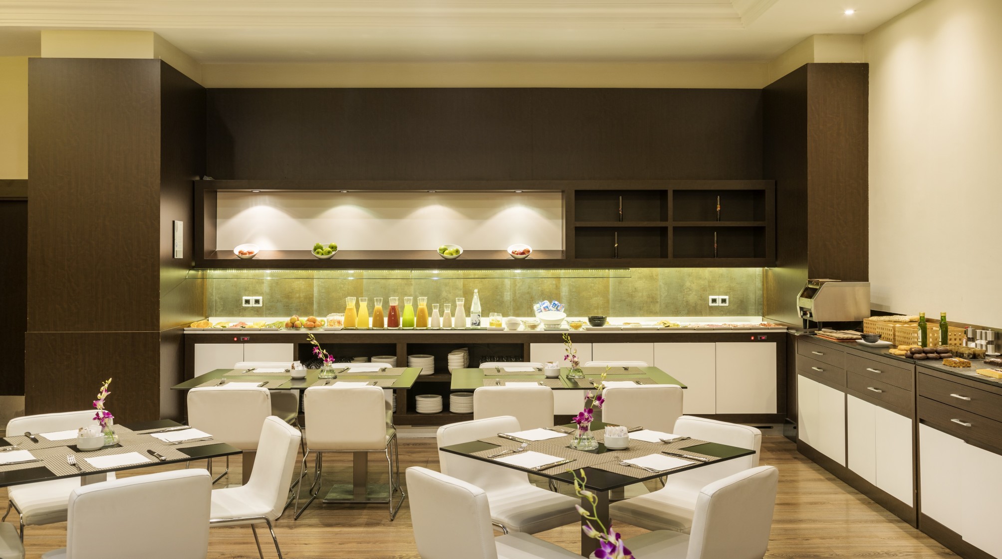 

Cagliari - Madrid - Ilunion Suites Madrid