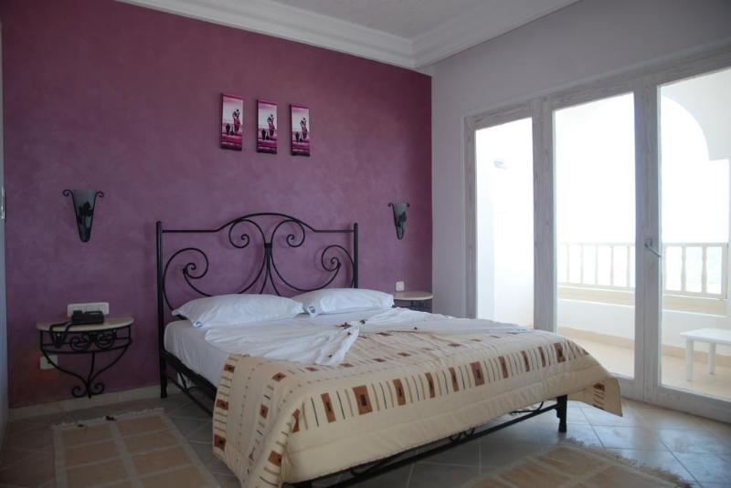 

Napoli - Monastir - Delphin Ribat